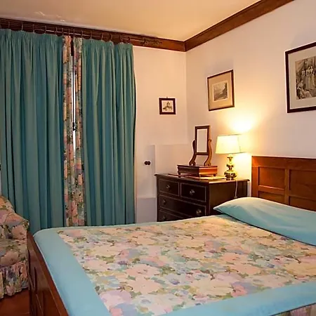 Casa Obras 4*