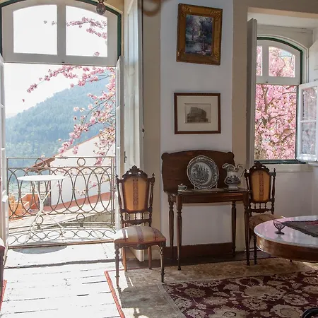 Casa Das Obras 4* Мантейгас