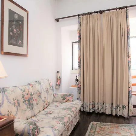 Casa Obras 4*