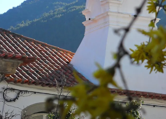 Bed and Breakfast Casa Obras 4*