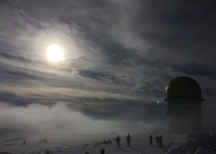 לינה וארוחת בוקר Casa Obras 4*