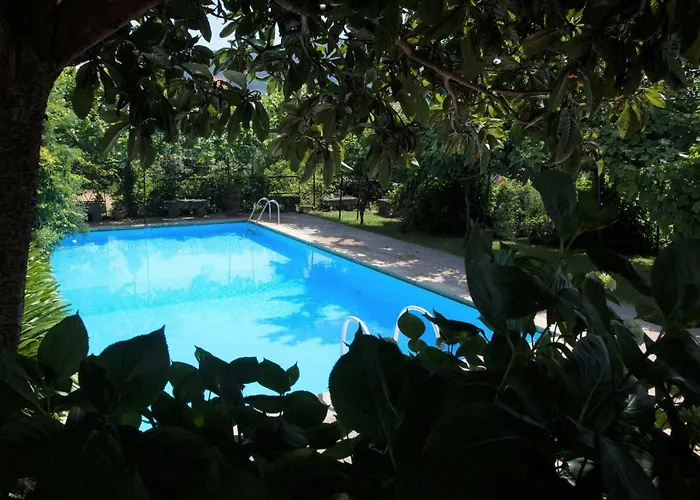 Casa Obras Bed and Breakfast 4*