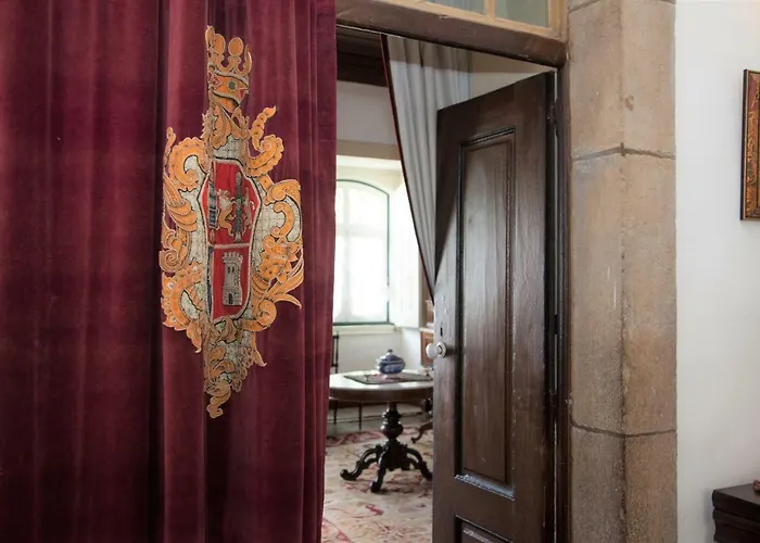 לינה וארוחת בוקר Casa Obras מנטגאס